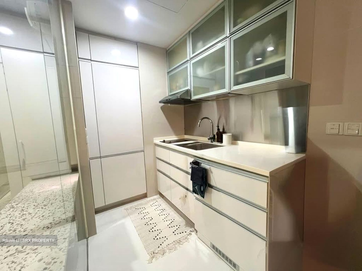 RV Suites (D10), Apartment #606400131